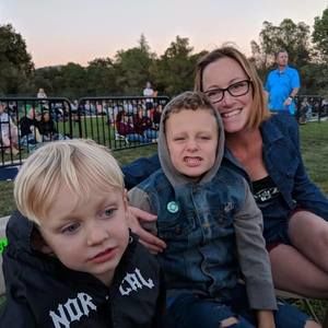 Meet your Posher, Corinne